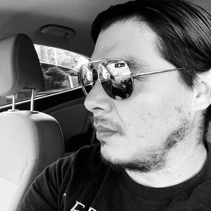 Meet your Posher, Julio